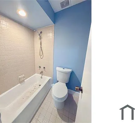 2501 NW 56th Ave — Photo 3