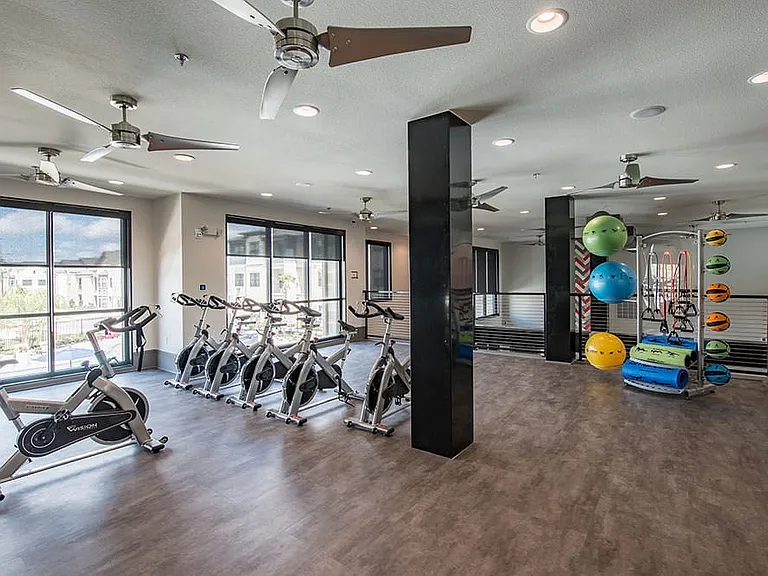 Cortland Luxe Shadow Creek — Photo 17