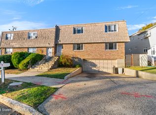 941 Willowbrook Rd, Staten Island, NY 10314