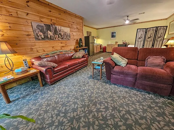 20 Monticello Dr — Photo 5