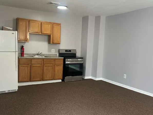 126 N 9th St #1, Darby, PA 19023