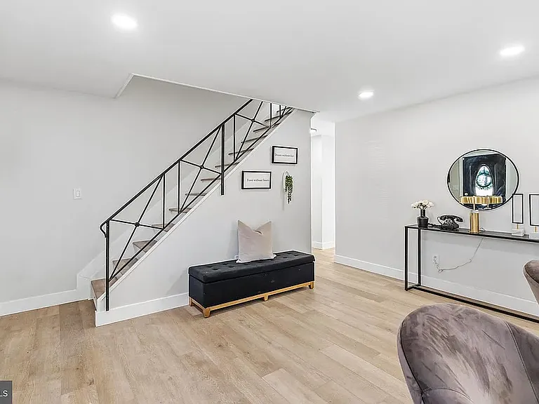 4 Hamilton Ln — Photo 11