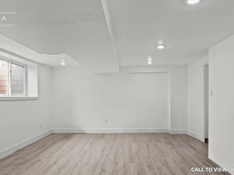 99 Wellington St E #2 — Photo 3