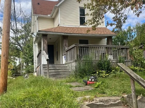 731 Alexander Pl NE, Canton, OH 44704