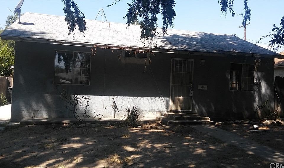 1st image of 2404 Cedar St