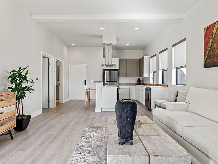 1915 S St #303 — Photo 13