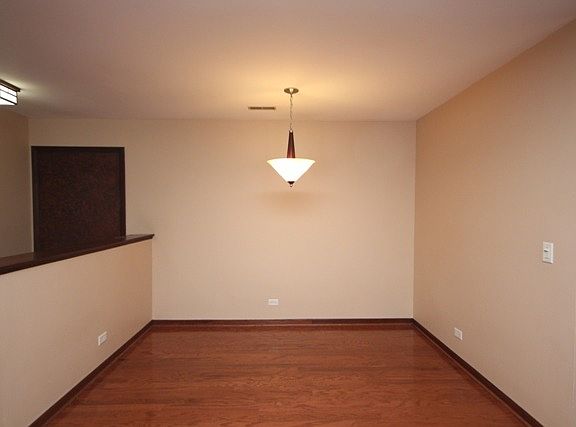 3rd image of 2S416 Emerald Green Dr Unit D