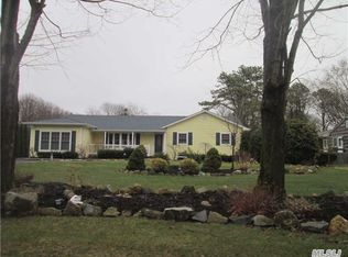 123 Syracuse Ave, Medford, NY 11763