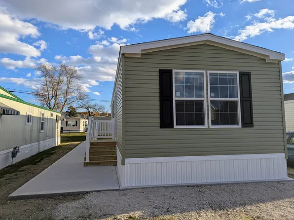 1501 Roosevelt Ave #K-13, Carteret, NJ 07008