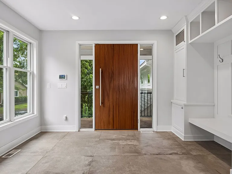 176 Peninsula Rd — Photo 4