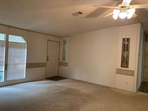 3rd image of 10603 Bay Hills Cir