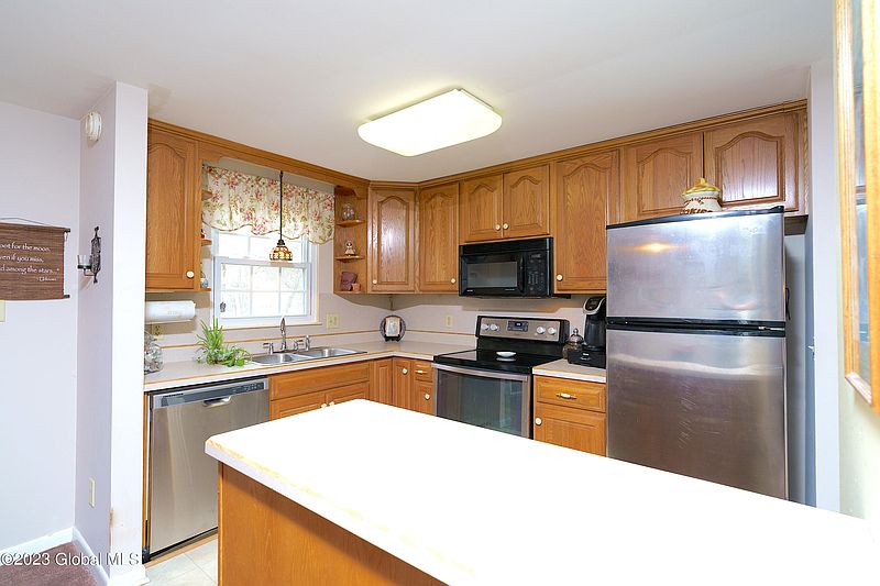 5th image of 30 Rupert Road