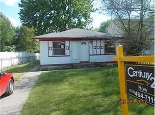 35911 Palmer Rd, Westland, MI 48186