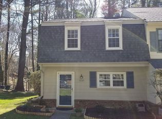 1337 Springlawn Ct, Raleigh, NC 27609