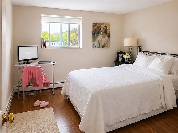 3rd image of 64 Main St APT 45B