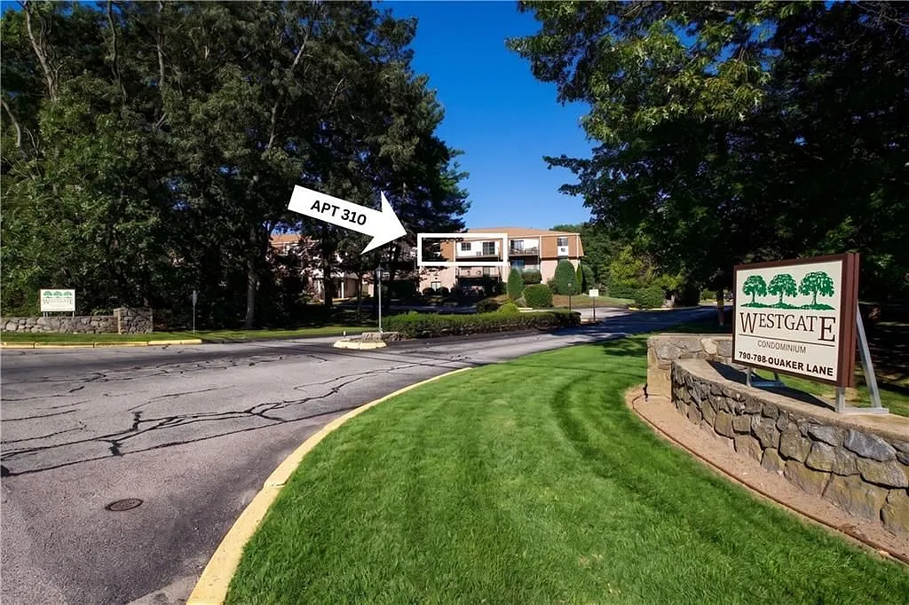 2 bed, 2.0 bath, 1009 sqft, $2,400 — Photo 3