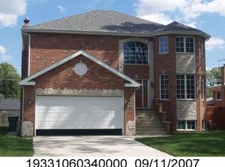 8031 Long Ave, Burbank, IL