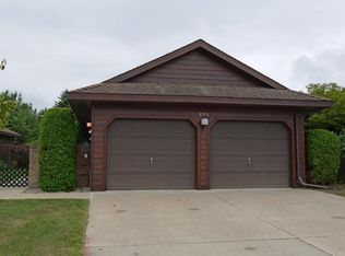 895 Hammond Pl S, Traverse City, MI