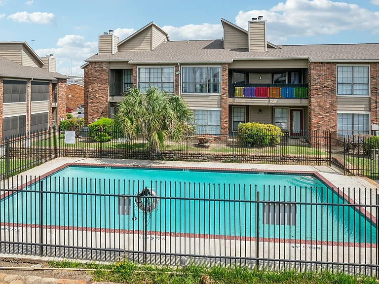 85-web-or-mls-Childress Ave 43201-1804-907