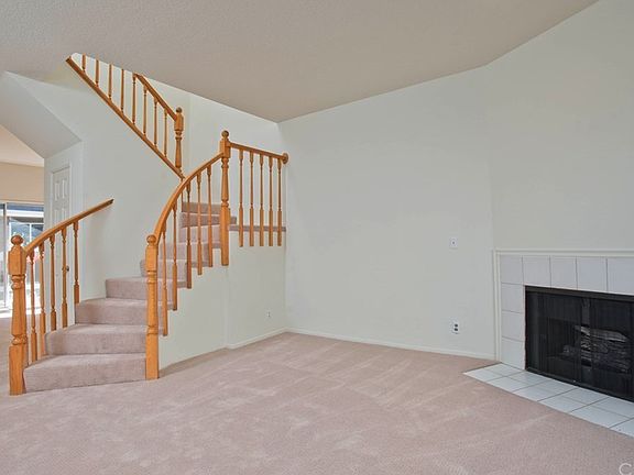 Living Room & Cozy Fireplace