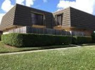 131 Sandal Ln, Palm Beach Shores, FL 33404