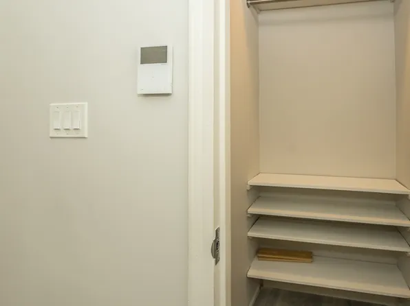 55-25 31st Avenue image 23 of 31