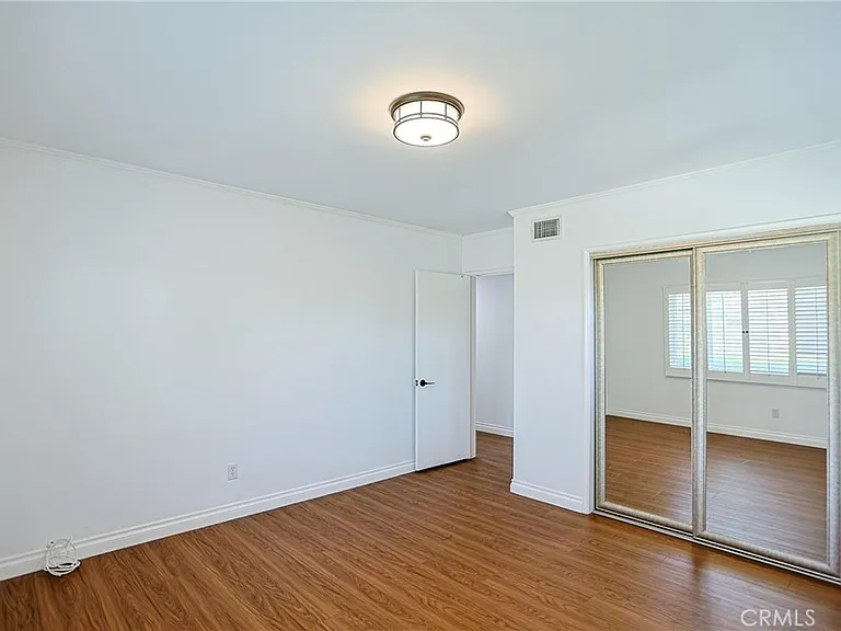 1200 W Rowan St — Photo 25