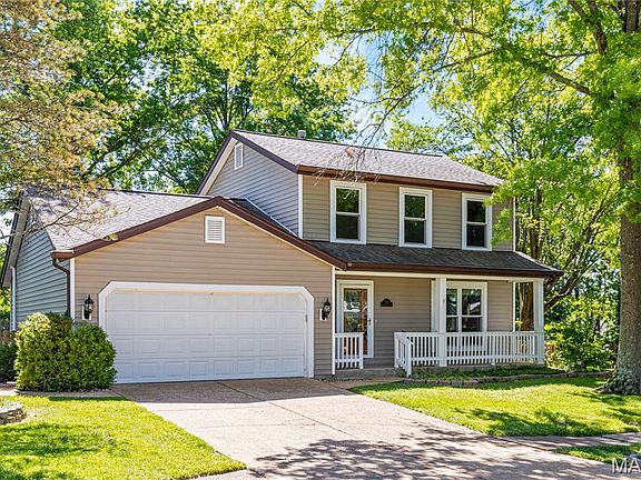 2nd image of 204 Oakwood Farms Ct