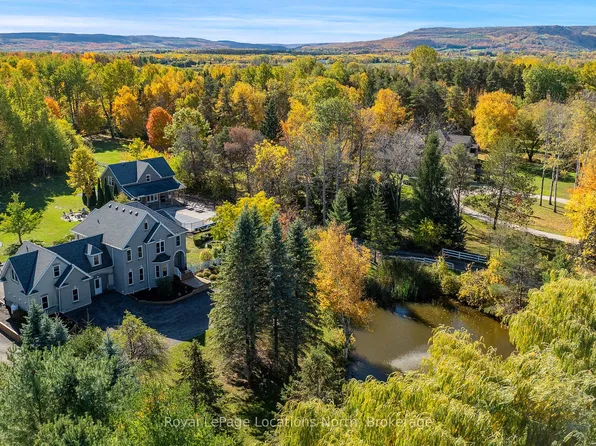 7833 Poplar Side Rd, Clearview, ON L9Y 0H6