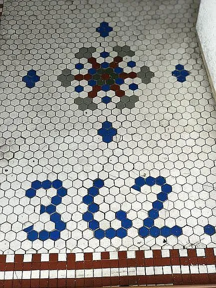 362 Lafayette St — Photo 16