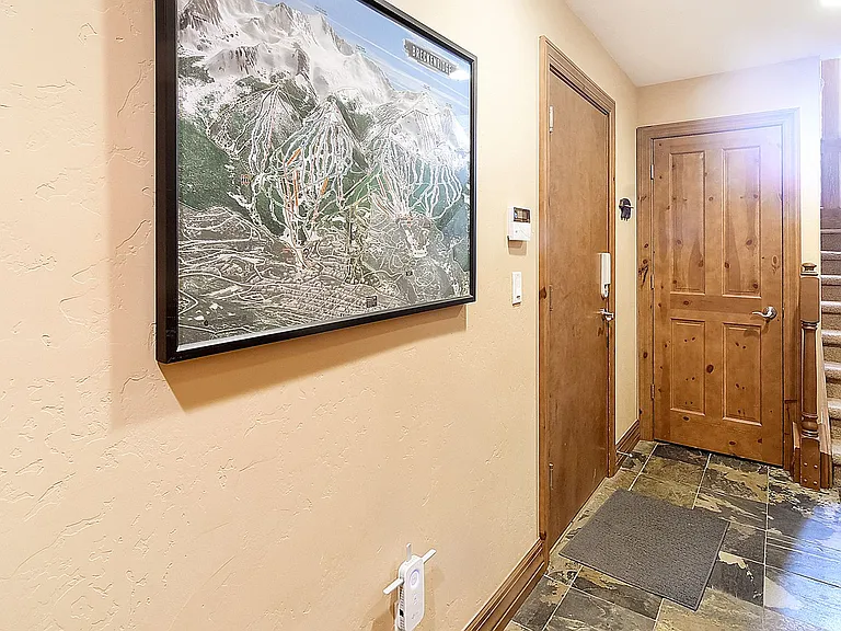 44 Linden Ln — Photo 38