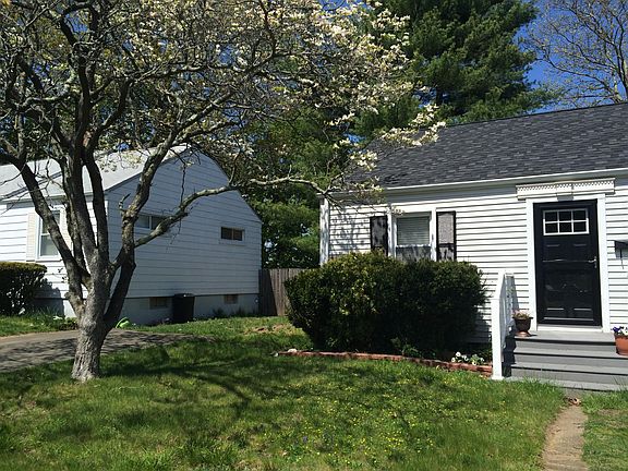 Front view of property