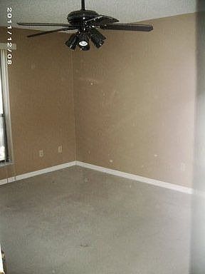 5th image of 611 Casa Park North Ct