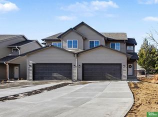 7162 79th Ct, Omaha, NE 68122
