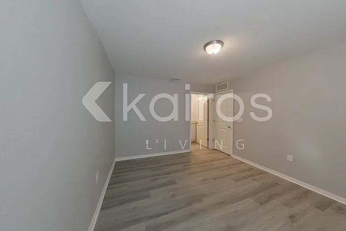 2838 NW 19th Pl — Photo 16