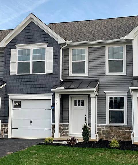 232 Highland Ct — Photo 19