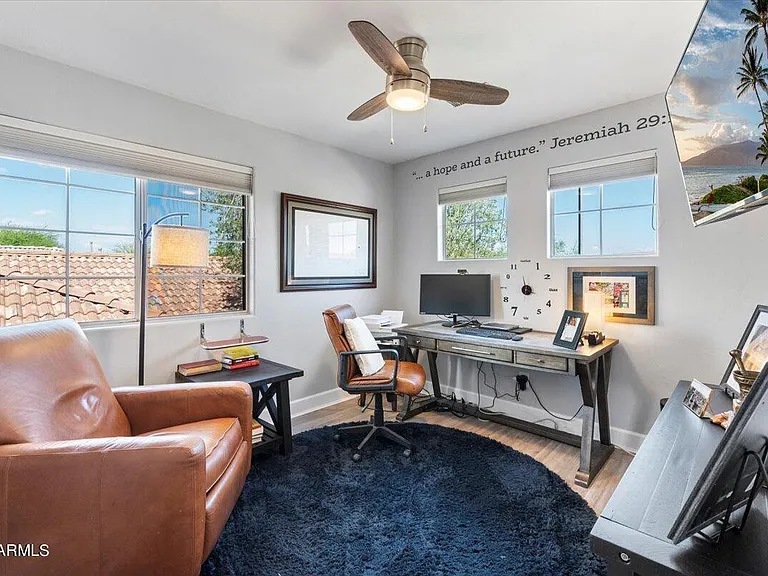 4304 E Milton Dr — Photo 16