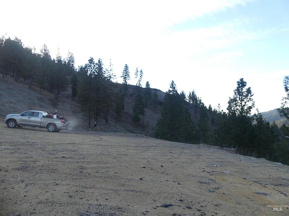 4th image of 1408 Carrot Ridge Rd