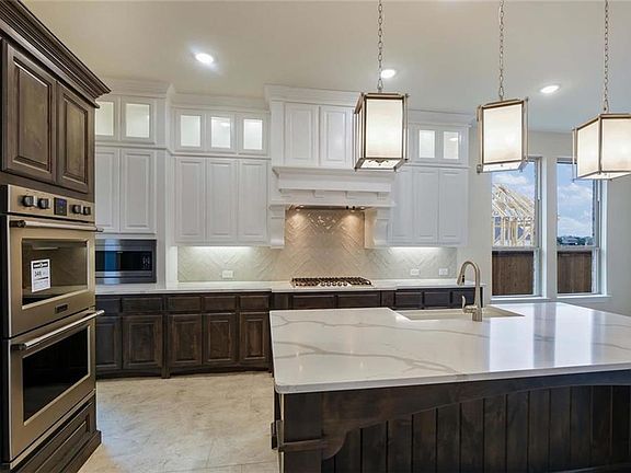 3rd image of 2901 Twin Eagles Dr
