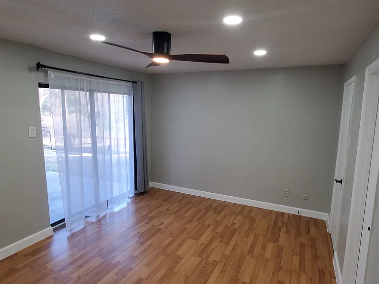15889 Preston Rd #1004 — Photo 13
