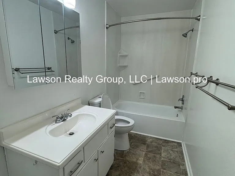 4711 Pennsylvania Ave NE — Photo 9