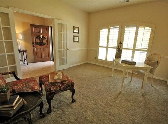 3rd image of 1413 Palo Verde Dr