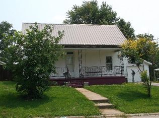 526 SE 2nd St, Paoli, IN 47454