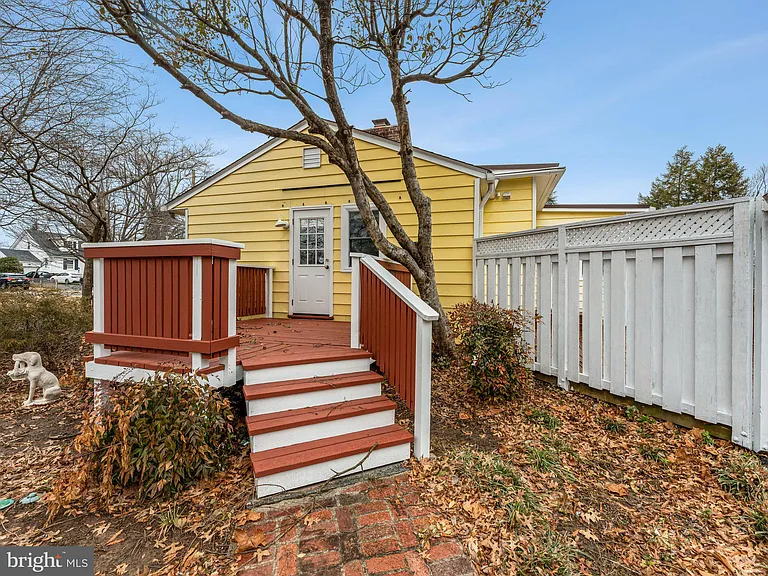 3503 Maple Ct — Photo 36