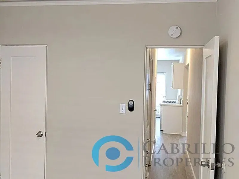 2 bed, 1.0 bath, $2,395 — Photo 2