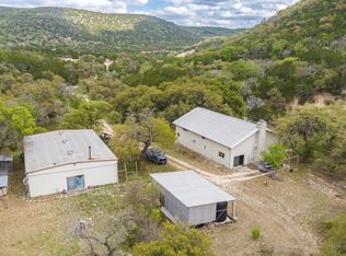 3655 N Seco Rd, Utopia, TX 78884