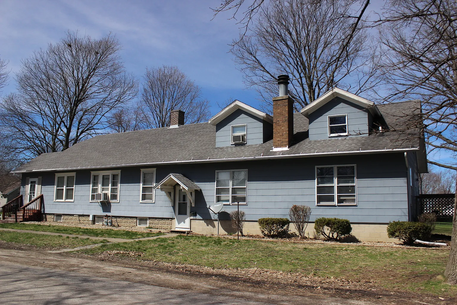 401 N Chestnut St photo 1