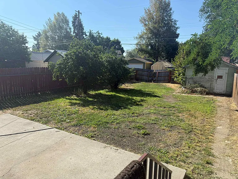 2717 W Gardner Ave — Photo 12