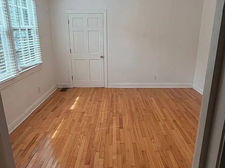 4609-4611 Claiborne Ct #4609 — Photo 13
