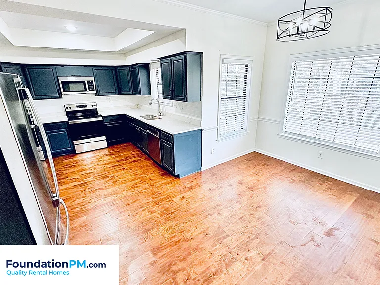 8712 Carrollwood Ln — Photo 4